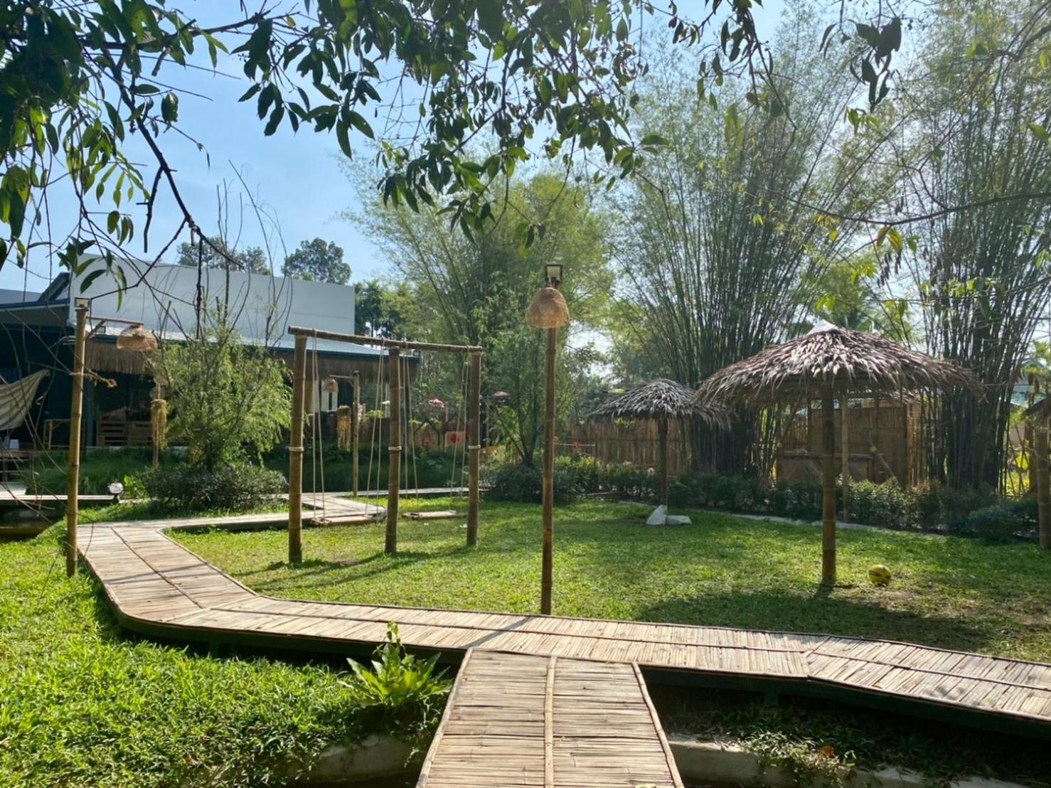 Baan Nai Baan Nok Resort Накхоннайок Экстерьер фото