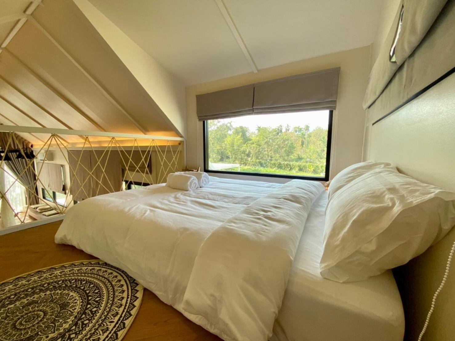 Baan Nai Baan Nok Resort Накхоннайок Экстерьер фото